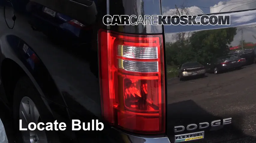 2010 Dodge Grand Caravan SE 3.3L V6 FlexFuel Luces Luz de giro trasera (reemplazar foco)